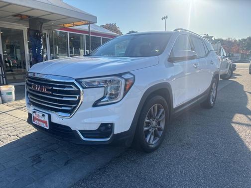 2022 GMC Terrain SLT
