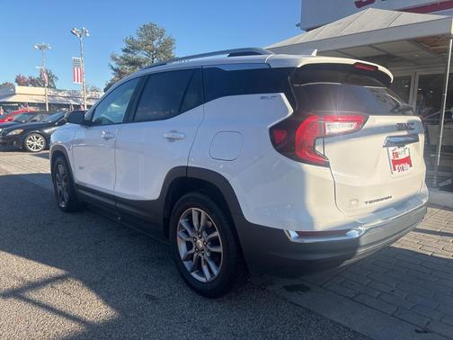 2022 GMC Terrain SLT