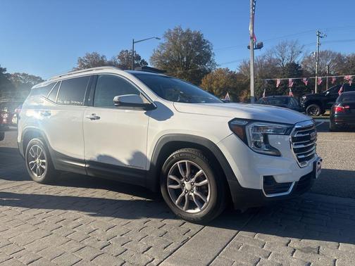 2022 GMC Terrain SLT