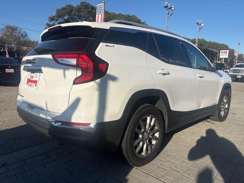 2022 GMC Terrain SLT