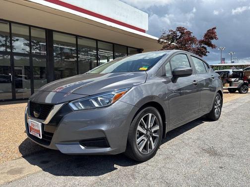 Gun Metallic 2021 Nissan Versa 1.6 SV