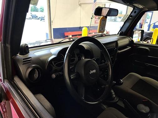 2010 Jeep Wrangler Unlimited Sport