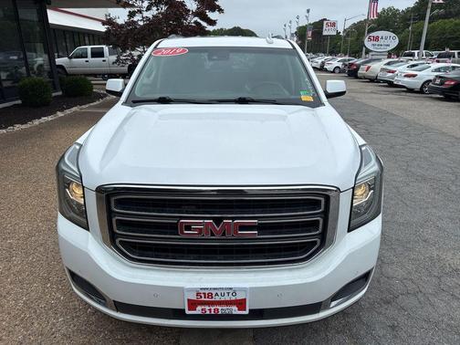 Summit White 2019 GMC Yukon XL SLT