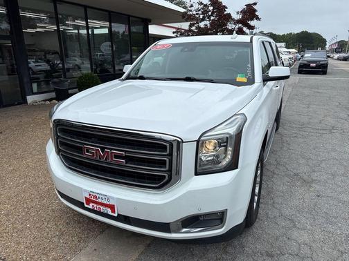 Summit White 2019 GMC Yukon XL SLT