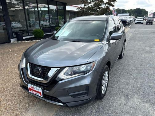 Gun Metallic 2018 Nissan Rogue S