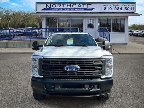 OXFORD WHITE 2023 Ford F-250 XL