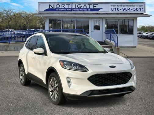 2022 Ford Escape TITANIUM