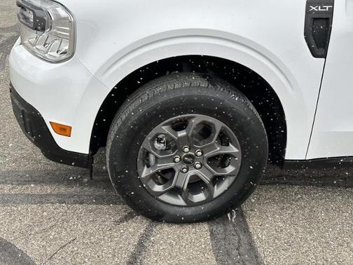 2023 Ford Maverick XL