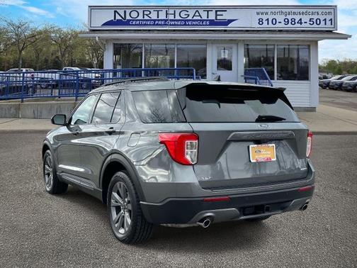 CARBONIZED GRAY METALLIC 2022 Ford Explorer XLT