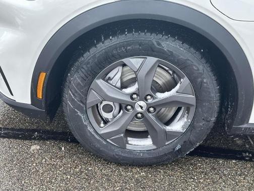 2021 Ford Mustang Mach-E SELECT