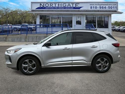 ICONIC SILVER METALLIC 2023 Ford Escape ST-LINE