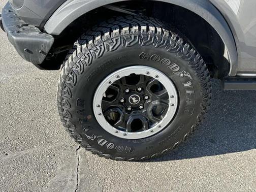 2022 Ford Bronco BASE