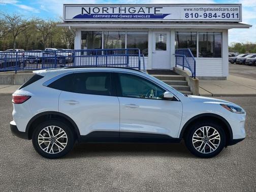 2022 Ford Escape SEL