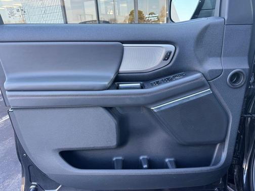 2025 Ford Expedition Max Active 4x4