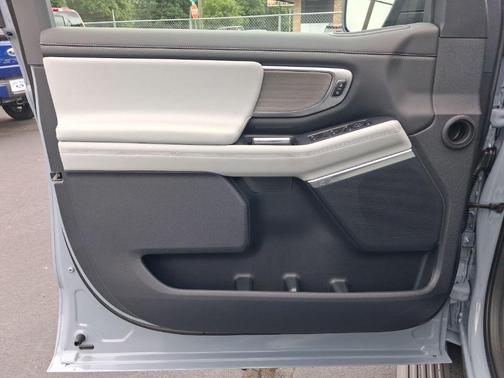 Gray Metallic 2027 Ford Expedition Platinum
