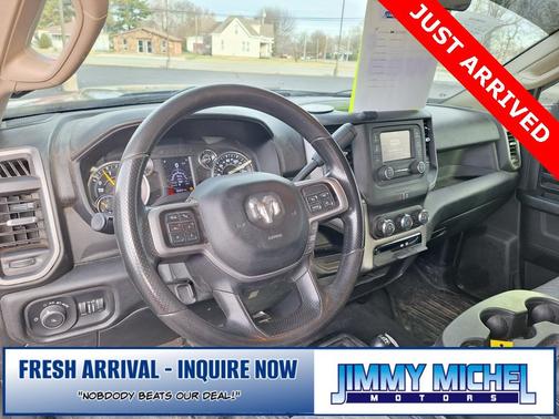 2020 RAM 3500 Tradesman Crew Cab 4x4 6'4' Box