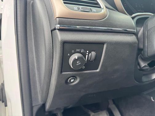 Bright White Clearcoat 2017 Jeep Grand Cherokee Limited