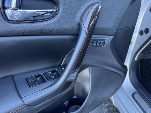 2014 Nissan Maxima SV