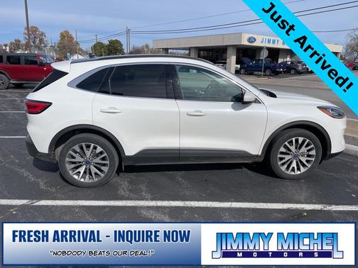 2022 Ford Escape Titanium