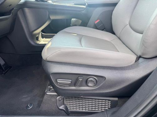Midnight Black Metallic 2026 Toyota Sienna XLE