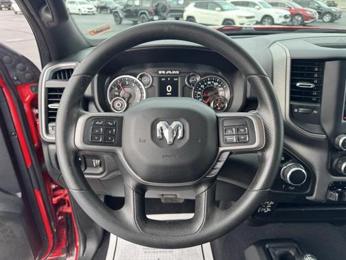 2021 RAM 2500 Tradesman Crew Cab 4x4 6'4' Box