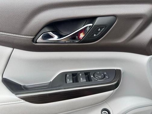 2023 GMC Acadia FWD SLT