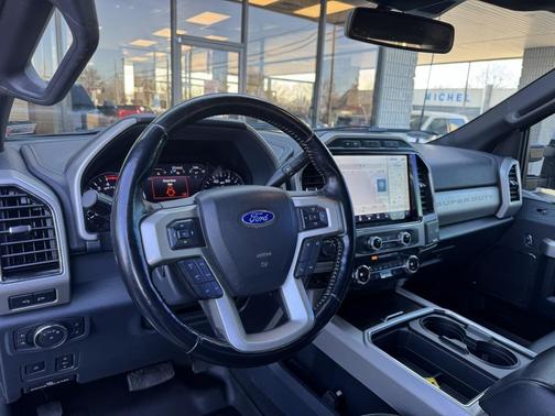 2022 Ford F-350 Lariat