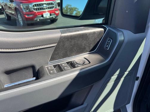 Oxford White 2021 Ford F-150 XLT