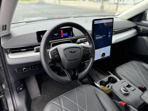 2023 Ford Mustang Mach-E Select
