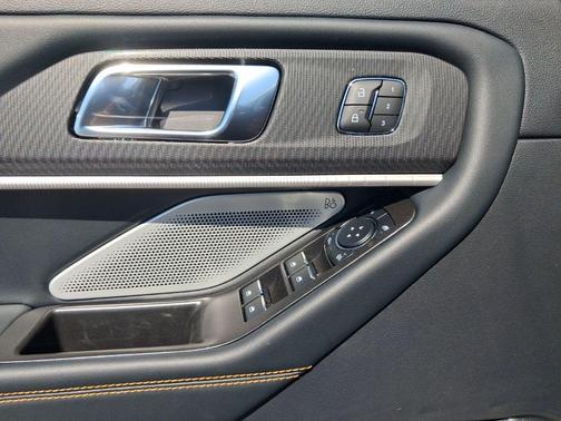White Metallic 2026 Ford Explorer Tremor