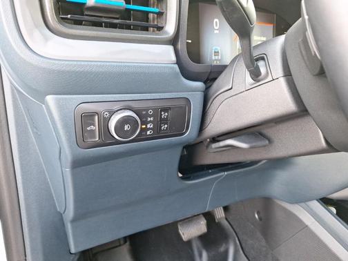 2025 Ford Maverick Lobo Standard