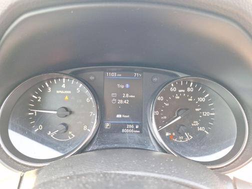 2021 Nissan Rogue Sport SV