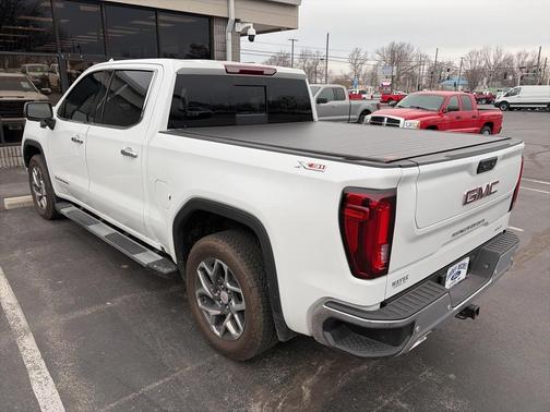 2025 GMC Sierra 1500 SLT