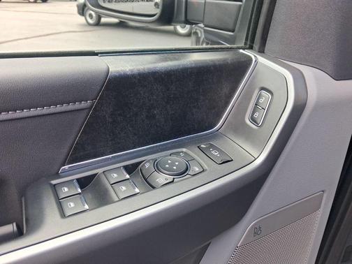 Agate Black Metallic 2026 Ford F-350 XLT