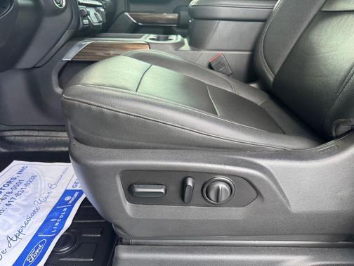 Summit White 2021 Chevrolet Silverado 1500 RST