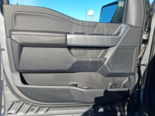 Carbonized Gray Metallic 2026 Ford F-150 XLT