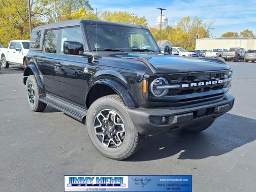2025 Ford Bronco Outer Banks