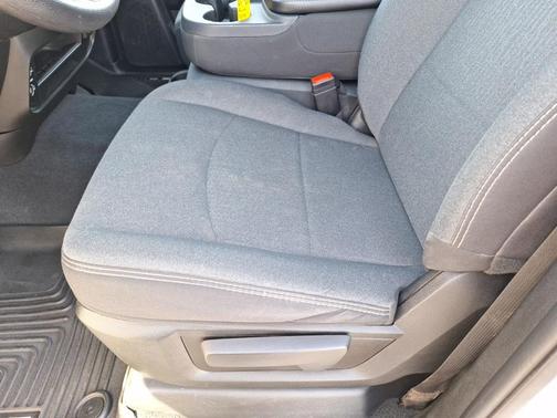 2024 RAM 3500 Tradesman Crew Cab 4x4 8' Box