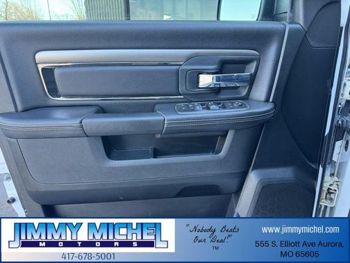 2018 RAM 1500 Night Crew Cab 4x4 5'7' Box