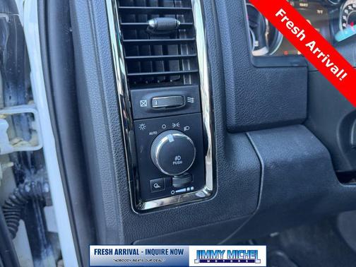 2018 RAM 1500 Night Crew Cab 4x4 5'7' Box