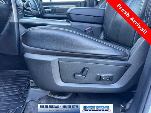 2018 RAM 1500 Night Crew Cab 4x4 5'7' Box