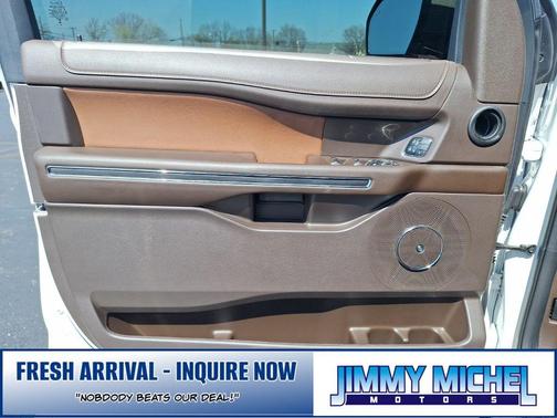 Star White Metallic Tri-Coat 2023 Ford Expedition Max King Ranch