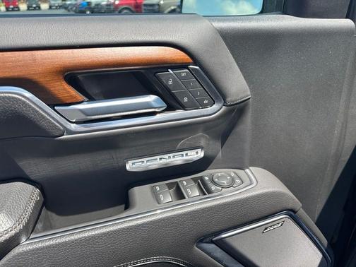 Onyx Black 2023 GMC Sierra 1500 Denali