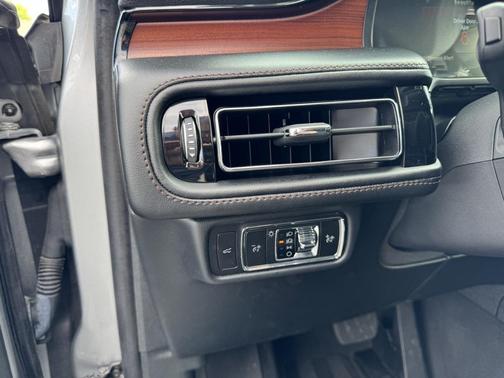 2023 Lincoln Aviator Reserve AWD