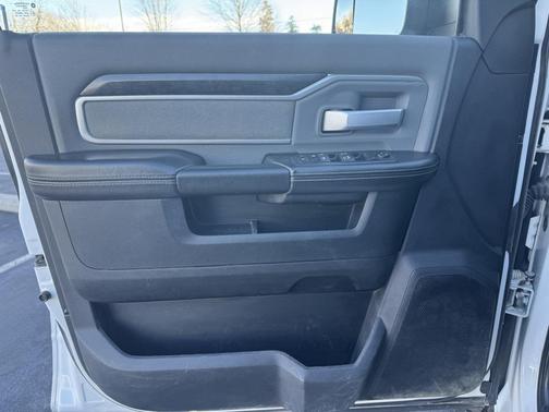 2021 RAM 3500 Big Horn Crew Cab 4x4 6'4' Box