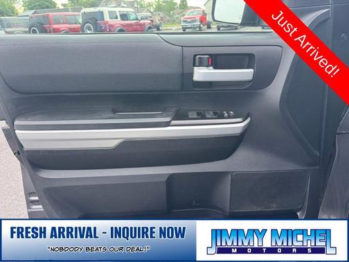 Magnetic Gray Metallic 2016 Toyota Tundra SR5