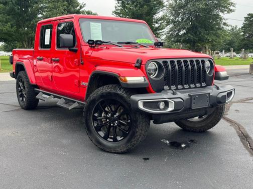 Firecracker Red Clearcoat 2022 Jeep Gladiator Overland
