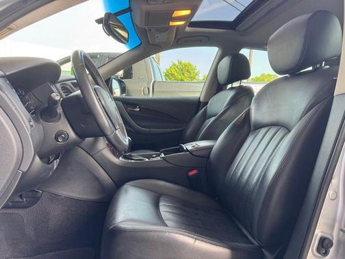 Liquid Platinum 2017 INFINITI QX50 Base