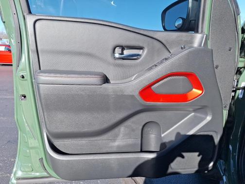 2023 Nissan Frontier PRO-X