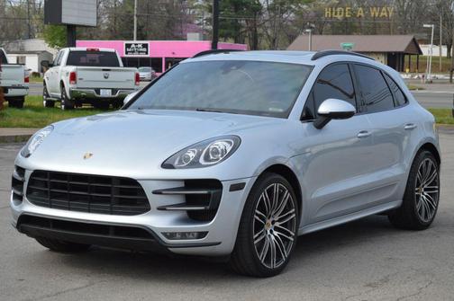2015 Porsche Macan Macan Turbo